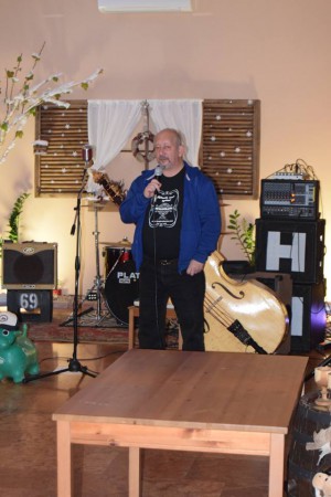 Megynyitó, Simon Péter